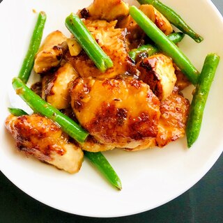 鶏胸肉のニンニク生姜焼き